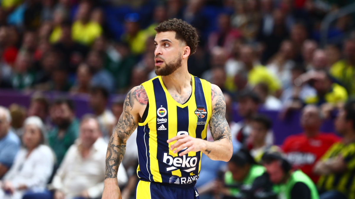 Μπάγερ Μονάχου: «Ανακοινώνει σήμερα τον Γουίλμπεκιν»