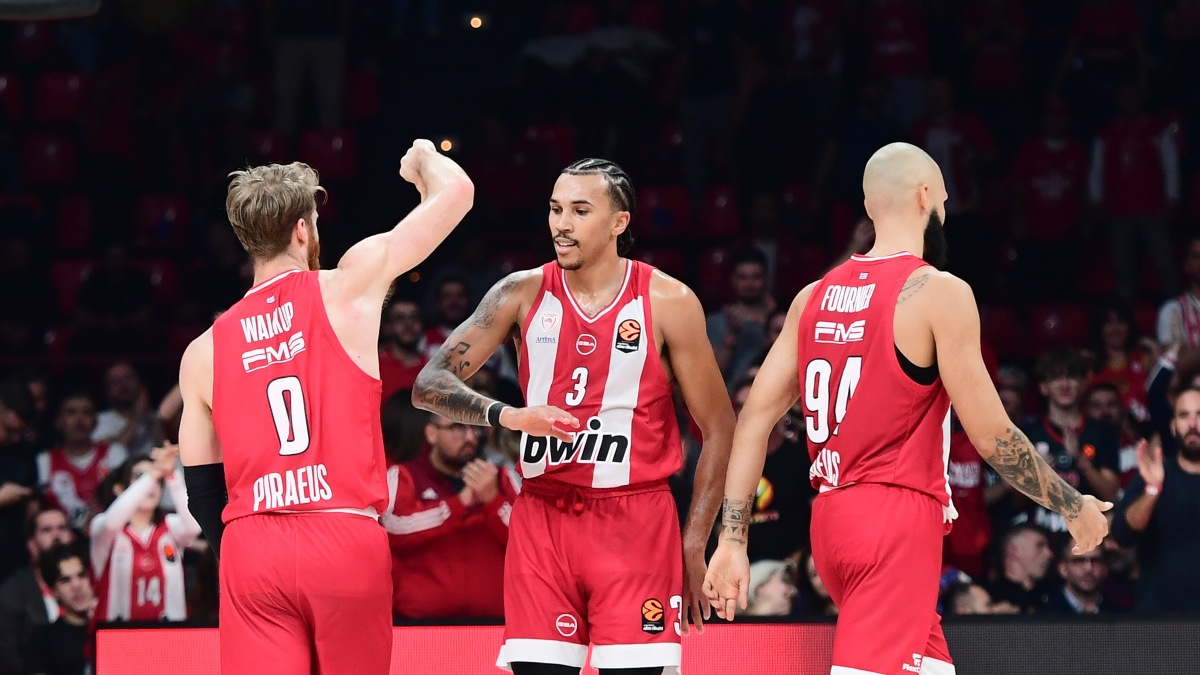 Παρί – Ολυμπιακός: Αυτοί θα είναι οι διαιτητές της αναμέτρησης