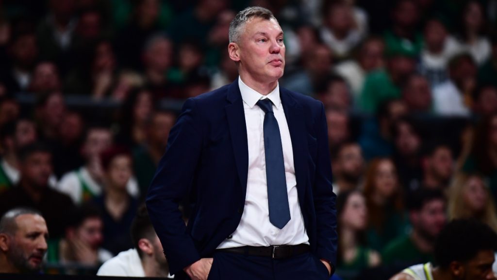 Αθλητικός διευθυντής Φενερμπαχτσέ: «Είμαστε καλά, ελπίζουμε να είμαστε στην Κωνσταντινούπολη το βράδυ»