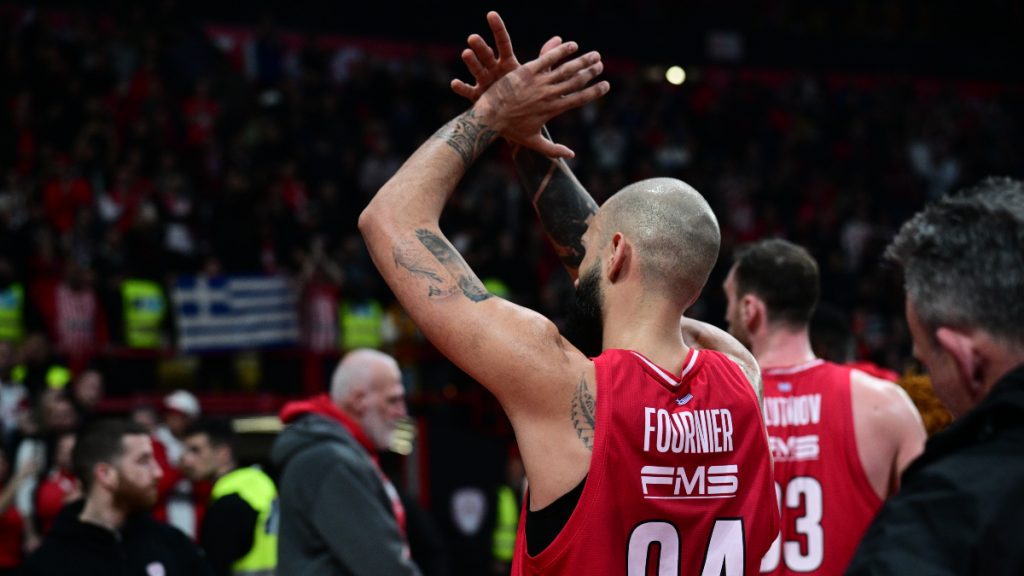 Ολυμπιακός – Φενέρμπαχτσε: Τα «όργια» του Φουρνιέ και το «Σ’ αγαπώ» του Μπαρτζώκα στον Μπόλτνγουιν