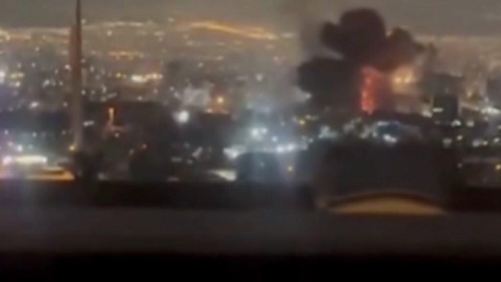 IDF: “Καταστρέψαμε την έδρα της κρατικής ραδιοτηλεόρασης του Ιράν στην Τεχεράνη”