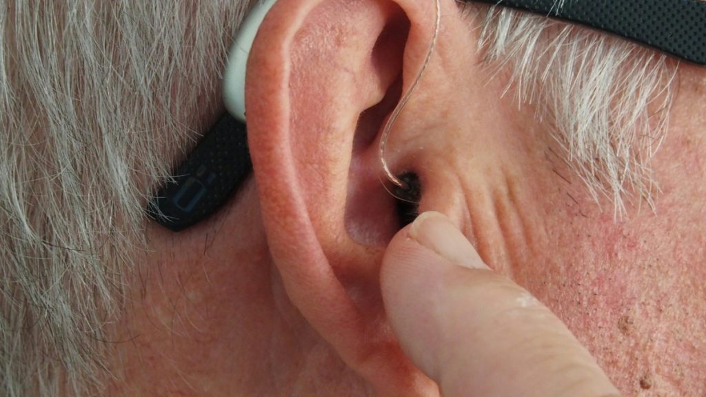 Παγκόσμια ημέρα ακοής: Με προβλήματα 1,2 εκατ. άτομα στην Ελλάδα – Τι δείχνουν τα στοιχεία για τα παιδιά