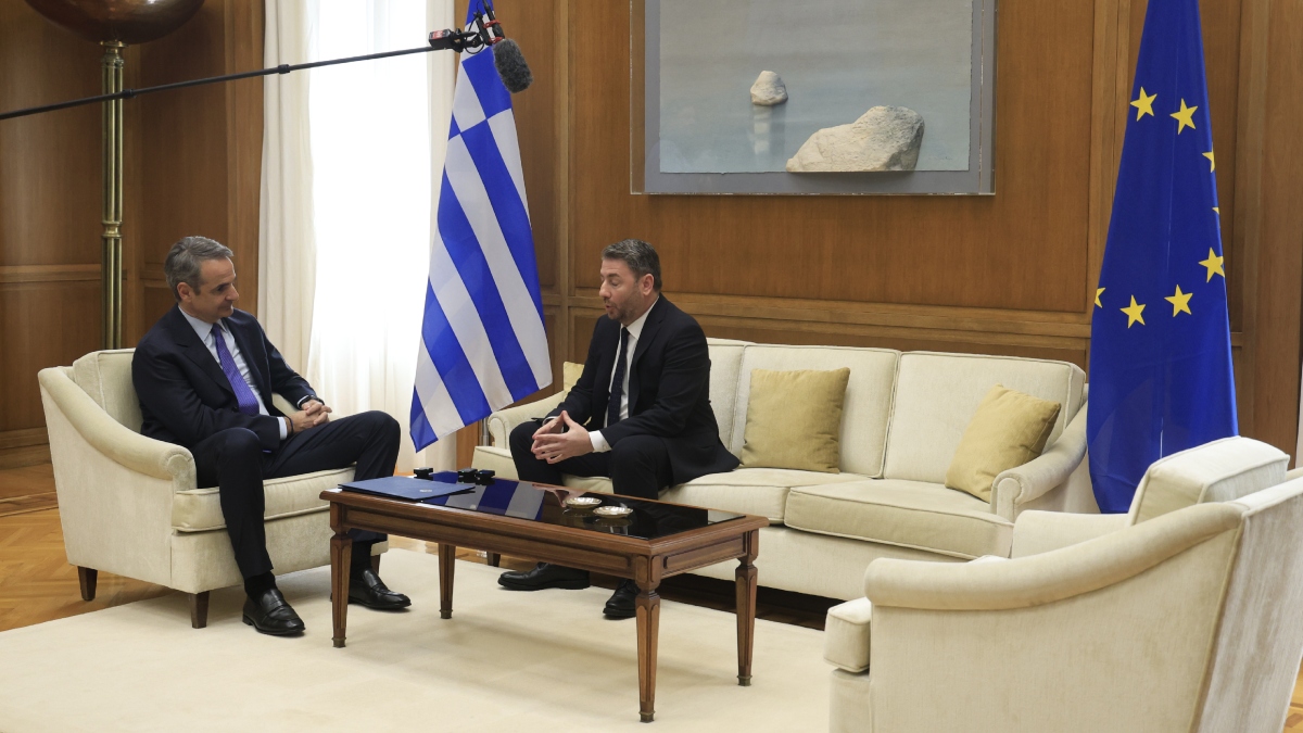 Μητσοτάκης σε Ανδρουλάκη: “Στην υπηρεσία του οικουμενικού ελληνισμού η διπλωματία και οι Ένοπλες Δυνάμεις”