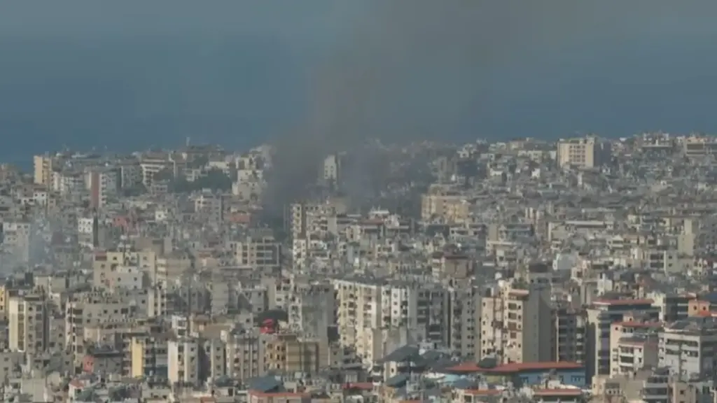 Εντείνονται τα πλήγματα των IDF σε Τεχεράνη και Βηρυτό – Το Ισραήλ απειλεί και τον διάδοχο του Χαμενεΐ