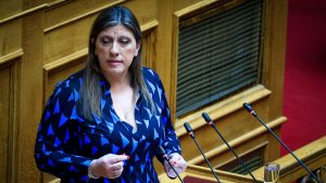 Κωνσταντοπούλου κατά Μητσοτάκη: “Ουρά του Τραμπ και του Νετανιάχου – Σύρει τη χώρα στο άρμα των επιθετικών πολέμων”