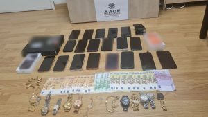 “Ξεδοντιάστηκε” σπείρα που εξαπατούσε πολίτες με το πρόσχημα του “υπαλλήλου του ΔΕΔΔΗΕ ή λογιστή” – 6 συλλήψεις