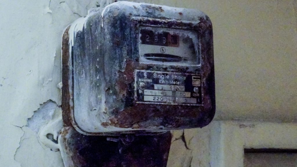 Χαμηλότερες από το μέσο όρο της ΕΕ οι τιμές για ρεύμα και φυσικό αέριο