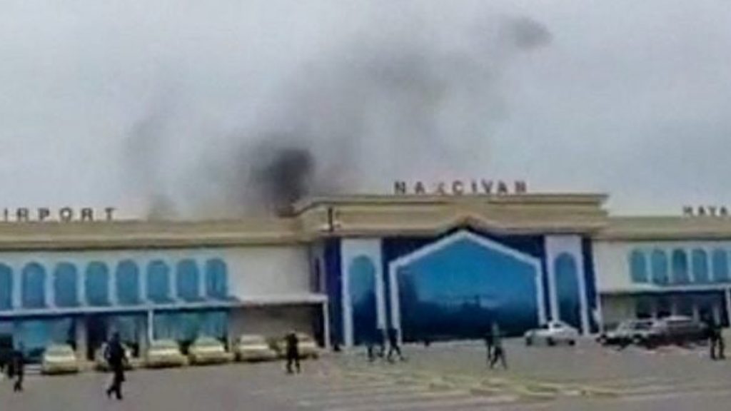 Αζερμπαϊτζάν σε Ιράν: “Διαπράξατε τρομοκρατική ενέργεια” – Η Τεχεράνη απειλεί την ΕΕ, “θα πληρώσετε αν σιωπήσετε”