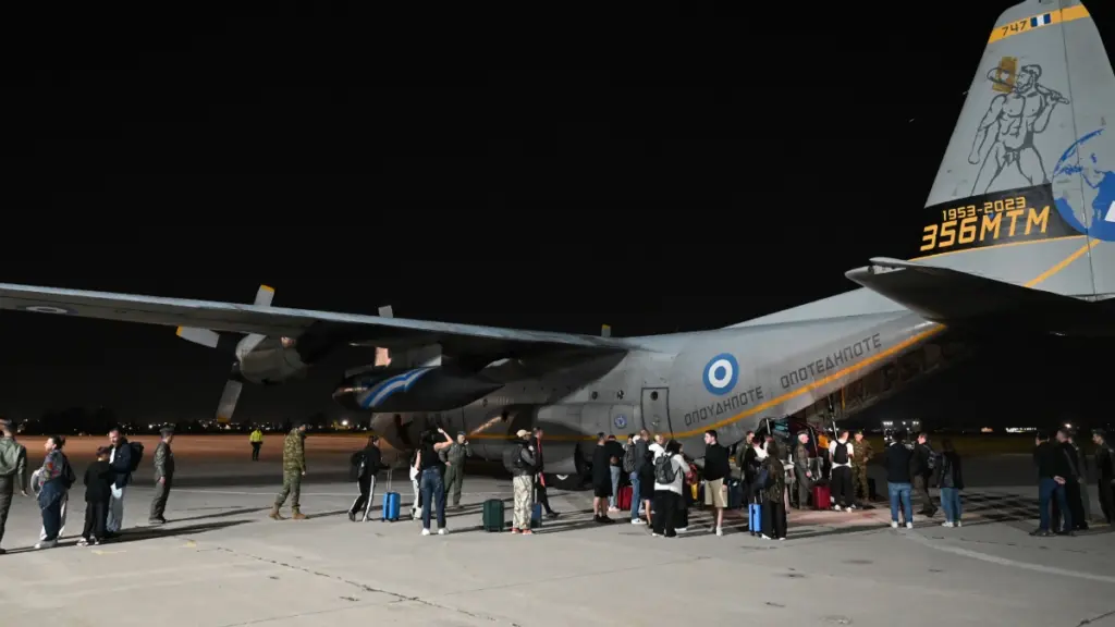 Επιστρέφουν 400 Έλληνες από το Ντουμπάι – Το απόγευμα του Σαββάτου η 2η πτήση επαναπατρισμού