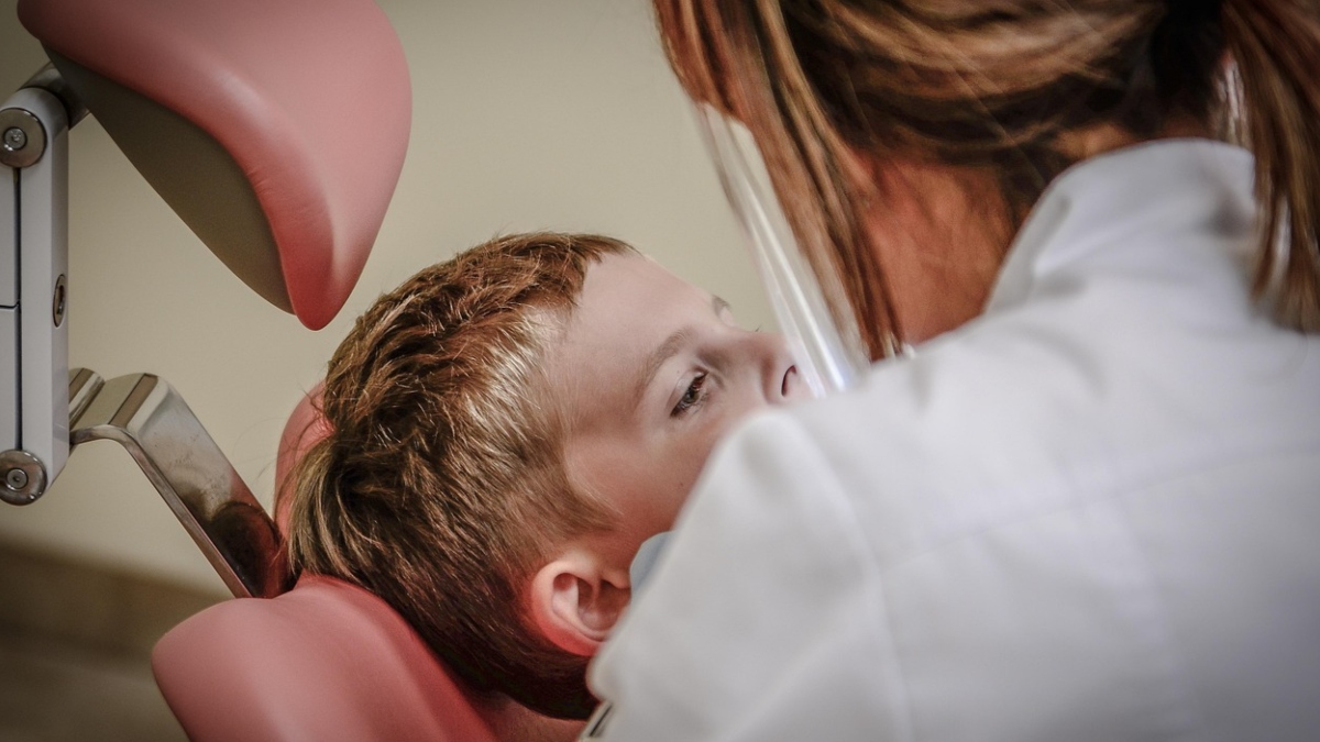 Παιδιά και στοματική υγιεινή: Tips για γερά δοντάκια – Όσα πρέπει να ξέρουν οι γονείς