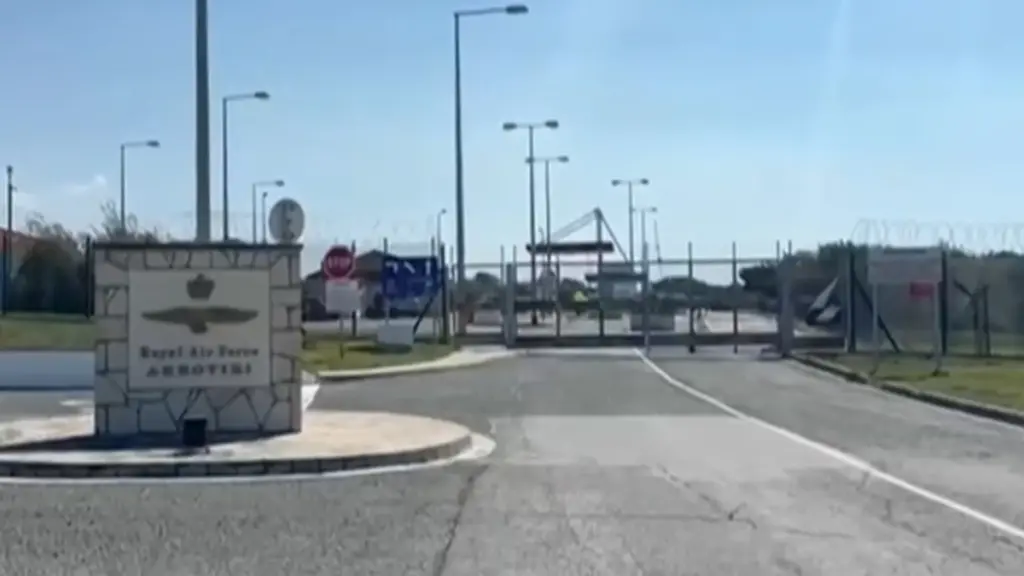 Κύπρος: Λήξη συναγερμού στο Ακρωτήρι – Ήχησαν πάλι οι σειρήνες, εστάλη μήνυμα στους κατοίκους
