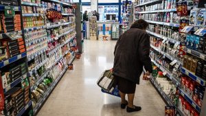 Προ των πυλών το πακέτο μέτρων στήριξης για το νέο κύμα ακρίβειας – Ποια είναι στο “τραπέζι”