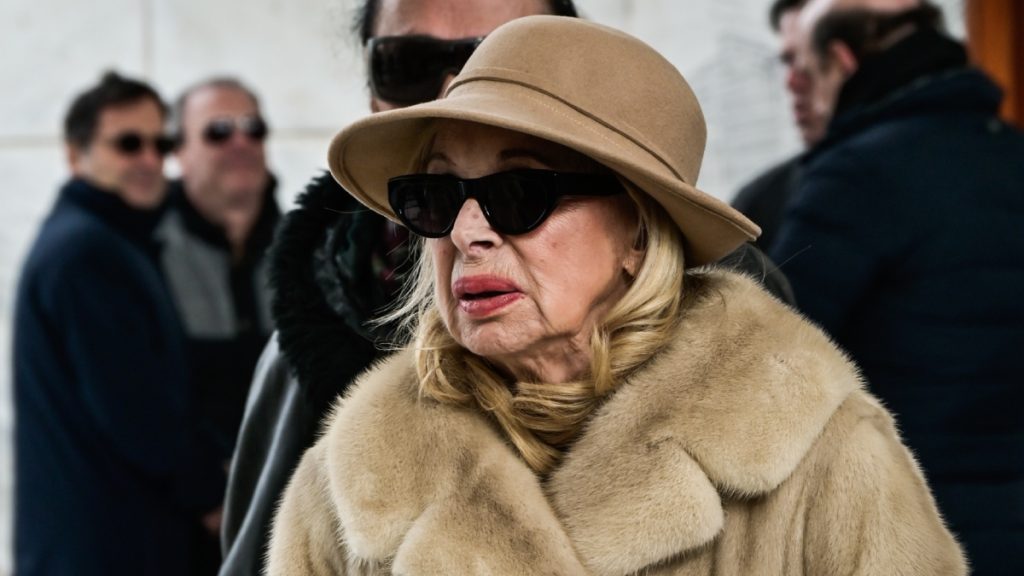 Συγκινημένη η Άννα Φόνσου με τον θάνατο του Γιώργου Μαρίνου: “Ο τελευταίος μεγάλος των καλλιτεχνών”