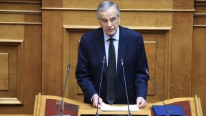 Σαμαράς για Μητσοτάκη: “Δεν υπάρχουν επαγγελματίες ανησυχούντες, αλλά ερασιτέχνες εφησυχασμένοι”