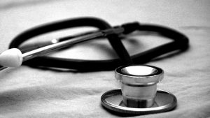 ΕΟΔΥ: Η ιλαρά συνεχίζει να προκαλεί σοβαρές επιπλοκές και θανάτους – Ιδιαίτερα ευάλωτα τα βρέφη