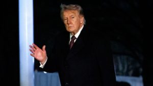 Ο Τραμπ προειδοποιεί και το ΝΑΤΟ: “Πολύ κακό, αν οι σύμμαχοι δεν μας βοηθήσουν στα Στενά του Ορμούζ”