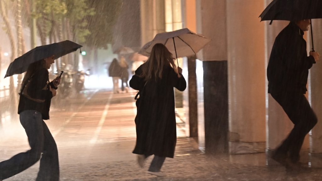 Χαλάει ο καιρός, έρχονται βροχές και καταιγίδες – Η πρόγνωση Μαρουσάκη
