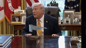 Ο Τραμπ ισχυρίζεται ότι απέτρεψε τον Γ΄ Παγκόσμιο Πόλεμο – Έχει βλέψεις και για την Κούβα