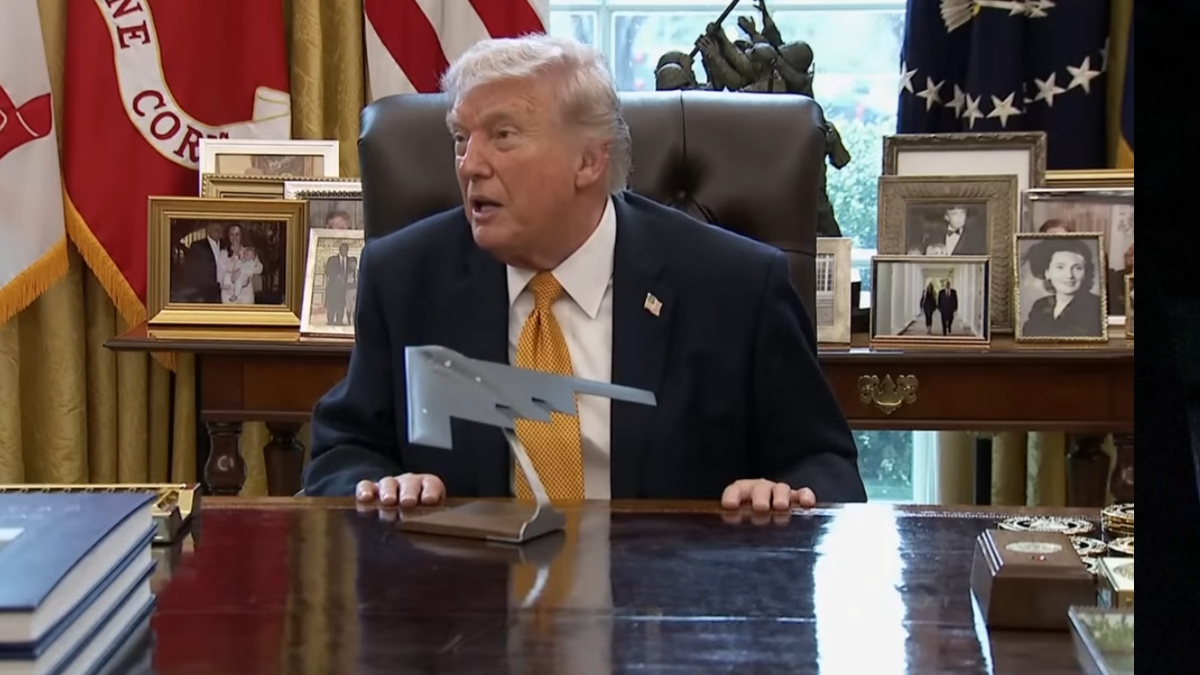 Ο Τραμπ ισχυρίζεται ότι απέτρεψε τον Γ΄ Παγκόσμιο Πόλεμο – Έχει βλέψεις και για την Κούβα