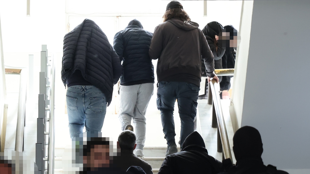 Ηράκλειο: Πώς λειτουργούσε το κύκλωμα που διακινούσε μετανάστες – Η εταιρεία “βιτρίνα” και οι εικονικοί εργοδότες