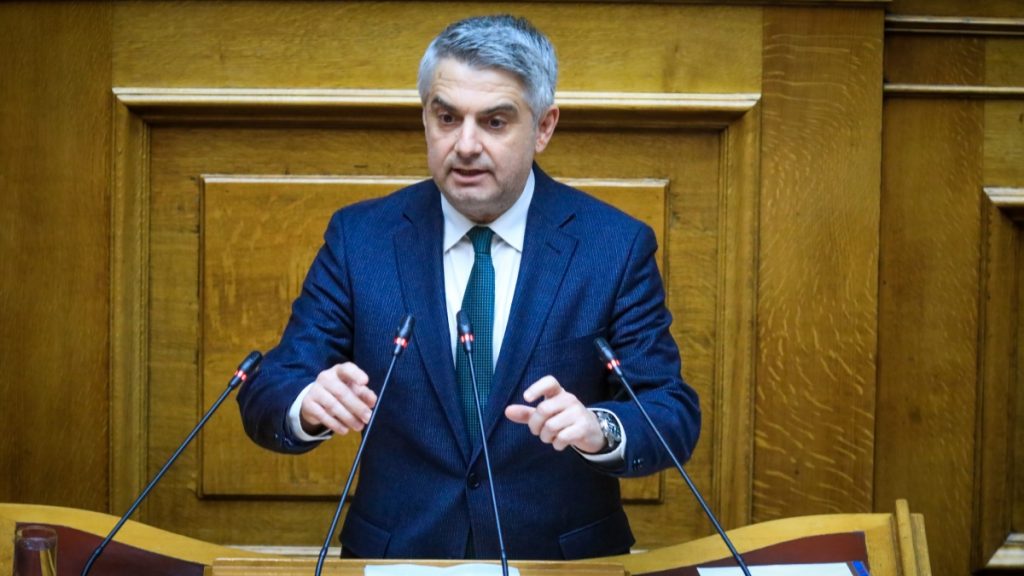 Οδυσσέας Κωνσταντινόπουλος: Συγκινημένος στην τελευταία ομιλία του στη Βουλή – “Αποχωρώ υπερήφανα”