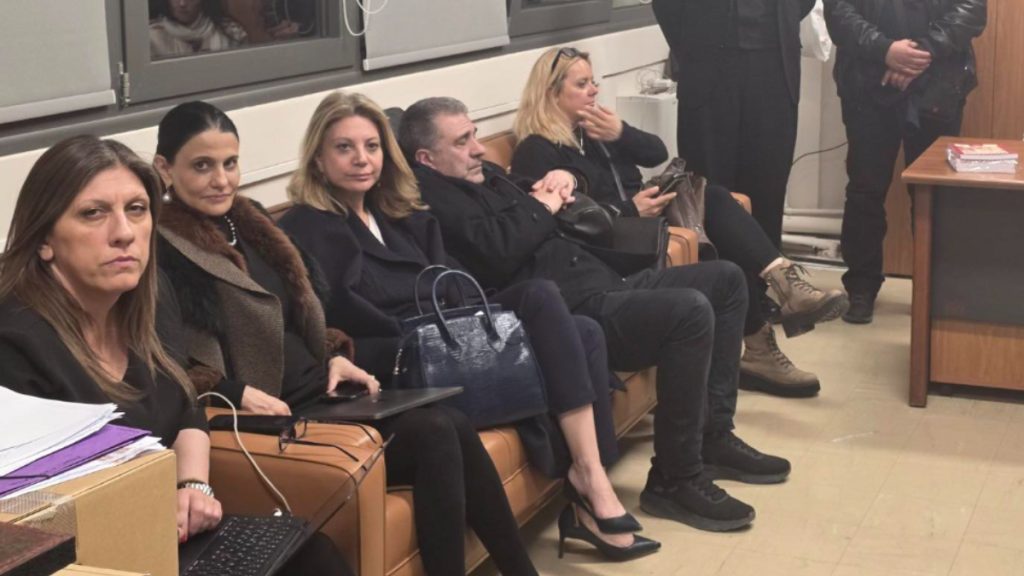 Οργισμένη ανακοίνωση δικηγόρων και δικαστών κατά των Καρυστιανού και Κωνσταντοπούλου: “Τελούν αυτόφωρα αδικήματα”