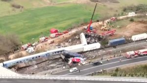 Τέμπη: Αρχίζει τη Δευτέρα 23/3 η δίκη για το πολύνεκρο δυστύχημα – Στο εδώλιο 36 κατηγορούμενοι