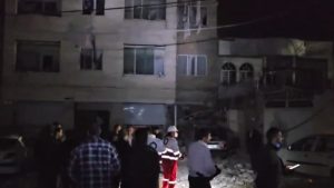 Ευρείας κλίμακας ισραηλινή επίθεση στο Ιράν, βομβαρδισμός ισοπέδωσε γειτονιά – Νέα πλήγματα και στο Ισραήλ