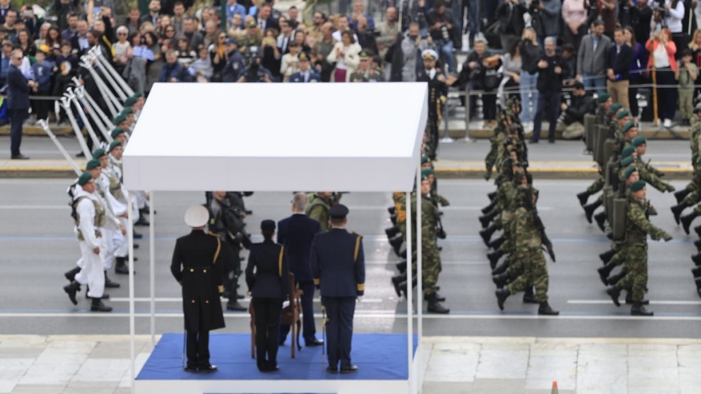 25η Μαρτίου: Τι ώρα θα γίνει η στρατιωτική παρέλαση στην Αθήνα την Τετάρτη