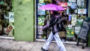 Μουντός ο καιρός σήμερα – Πού αναμένονται βροχές και καταιγίδες