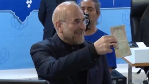 Μπαγκέρ Γκαλιμπάφ: Ο πρόεδρος του ιρανικού κοινοβουλίου που “βλέπει” ως πιθανό συνομιλητή ο Τραμπ