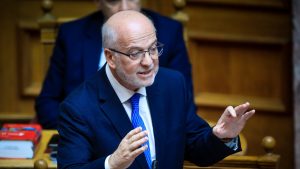 Φλωρίδης για τη δίκη στα Τέμπη: “Κάποιοι κατέβαζαν τους διακόπτες για να μην γίνει”