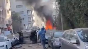 Αδιάκοπες πυραυλικές επιθέσεις του Ιράν κατά του Ισραήλ, τραυματίες και ζημιές σε κτίρια – Βομβαρδισμοί των IDF στον Λίβανο