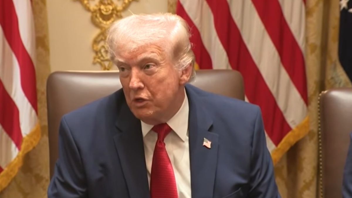 Τραμπ: Έδωσε νέα παράταση στο Ιράν, ενώ σχεδιάζει να στείλει άλλους 10.000 στρατιώτες στη Μέση Ανατολή