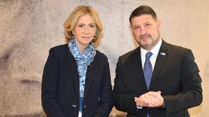 Χαρδαλιάς: Πενταετές Μνημόνιο Συνεργασίας με τη Μητροπολιτική Περιφέρεια Παρισιού – Οι 5 τομείς