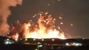 Η Τεχεράνη χτύπησε τάνκερ του Κουβέιτ – Εκρήξεις σε Ιράν και Ισραήλ, τραυματίες στο Ντουμπάι