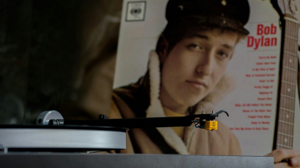 Σπάνιο προσχέδιο τραγουδιού του Μπομπ Ντίλαν βρέθηκε μέσα σε βιβλίο του Άλεν Γκίνσμπεργκ