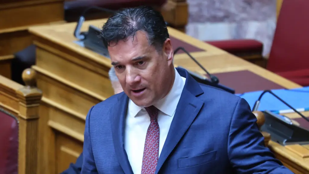 ΠΑΣΟΚ για Γεωργιάδη: «Πόσο ακόμα θα περιμένουμε να δημοσιεύσει τα ρουσφέτια, που έκανε σε βουλευτές της αντιπολίτευσης»