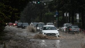 Κακοκαιρία Erminio: Σε “Red Code” 7 περιοχές, ανάμεσά τους και η Αττική – Το έκτακτο δελτίο της ΕΜΥ