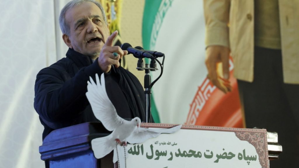 Ιράν: Οι τρεις διάδοχοι του Αλί Χαμενεΐ μετά τη δολοφονία του