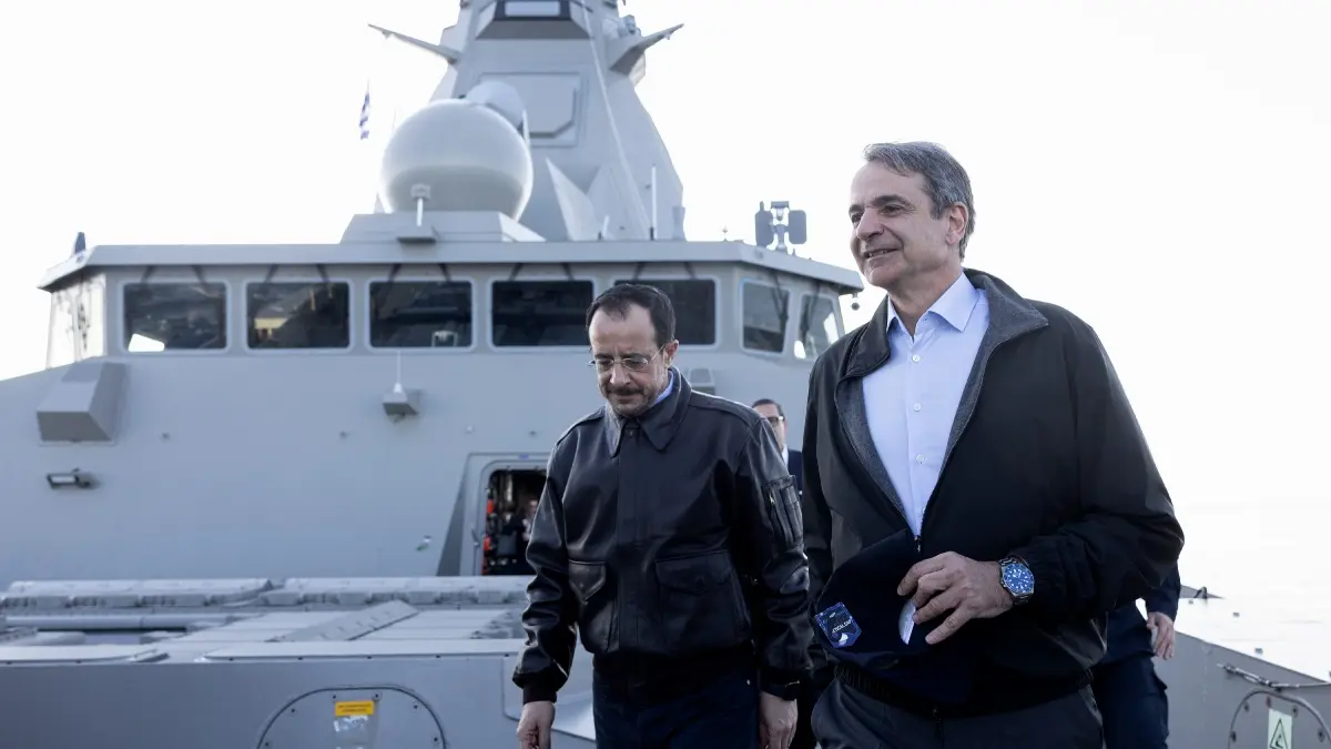 Επίσκεψη στην φρεγάτα «Κίμων» από Μητσοτάκη και Χριστοδουλίδη – «Να ξέρετε πάντα ότι είμαστε εδώ για ό,τι χρειαστεί»