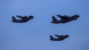 Δοκιμαστικές διελεύσεις μαχητικών αεροσκαφών της Πολεμικής Αεροπορίας πάνω από την Αττική