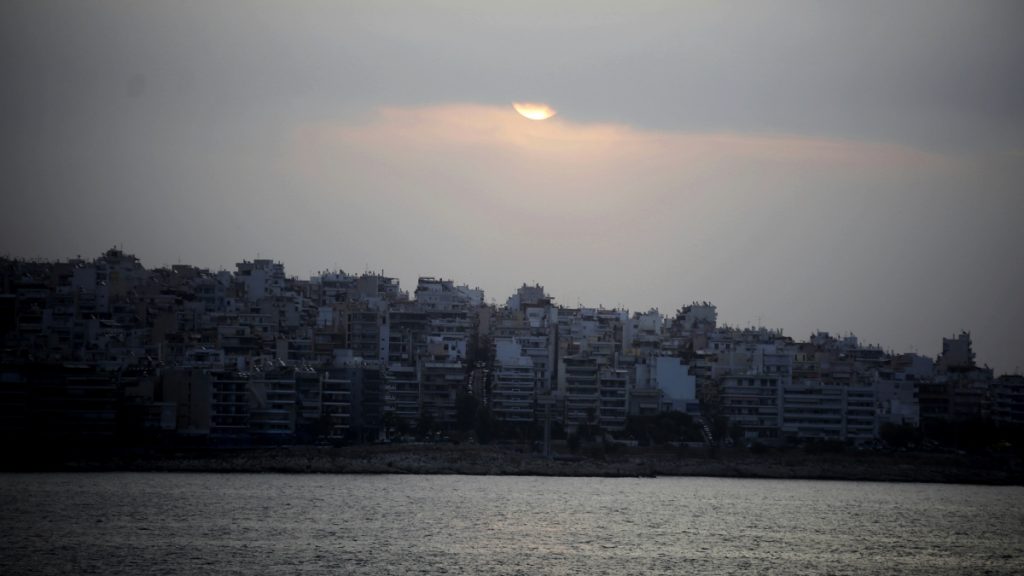 Ακατάλληλο για κάθε χρήση το νερό στην Αίγινα – Προβλήματα σε νοικοκυριά κι επιχειρήσεις