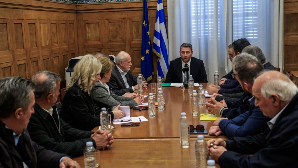 Ανδρουλάκης: «Τα Κοινοτικά Συμβούλια είναι ο πιο κοντινός θεσμός στον πολίτη» (Εικόνες)