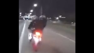 Απίστευτο περιστατικό στην Αργεντινή: Έκλεψαν κλειδί από μηχανή που κινούνταν με 100 χλμ/ώρα (βίντεο)