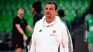 Εργκίν Αταμάν: Η απάντηση στον Γιώργο Μπαρτζώκα και το σχόλιο για τον Ματίας Λεσόρ