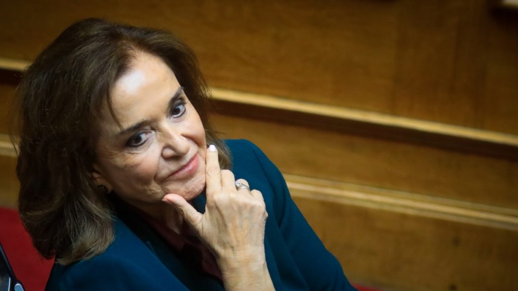 Μπακογιάννη: “Περίμενα ο Σαμαράς να έχει περίσσευμα καρδίας και να πει ότι σωστά οχυρώσαμε την Κύπρο”