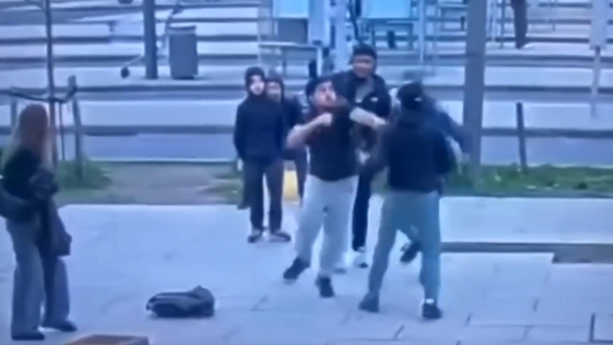 Βέλγιο: Ξυλοκόπησαν άγρια νεαρό που υπερασπίστηκε κοπέλα – Τον σήκωσαν στον αέρα και τον πέταξαν στο έδαφος (βίντεο)