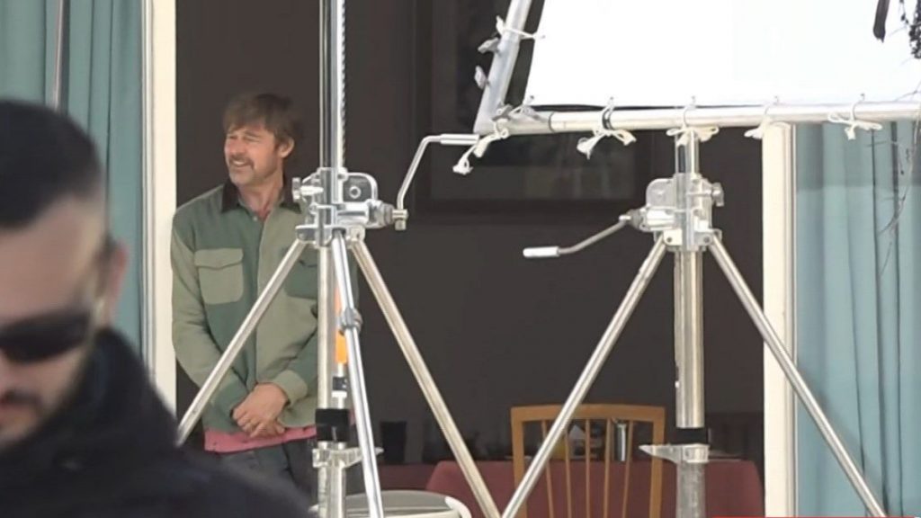 Μπραντ Πιτ: Τα πρώτα πλάνα από τη Νέα Μάκρη για τα τελευταία γυρίσματα της ταινίας του (vid)