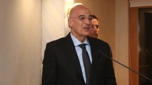 Δένδιας: “Με μακροπρόθεσμο σχεδιασμό η Ελλάδα αποκτά μια ολιστική προσέγγιση της άμυνας του τόπου”